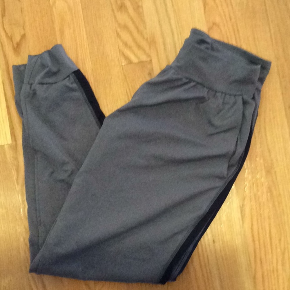 Gray under Armour joggers